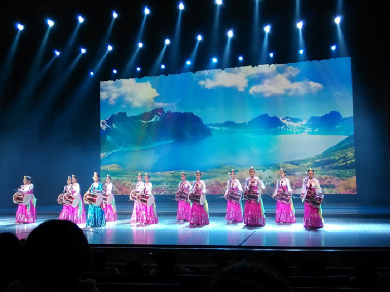 長白山國際度假區(qū)大劇院.jpg